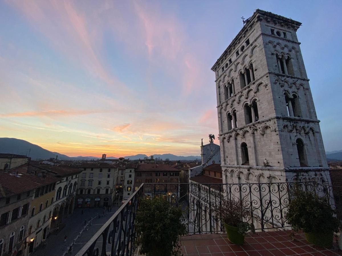 Palazzo Rocchi - Residenza D'Epoca Bed & Breakfast Лука Екстериор снимка
