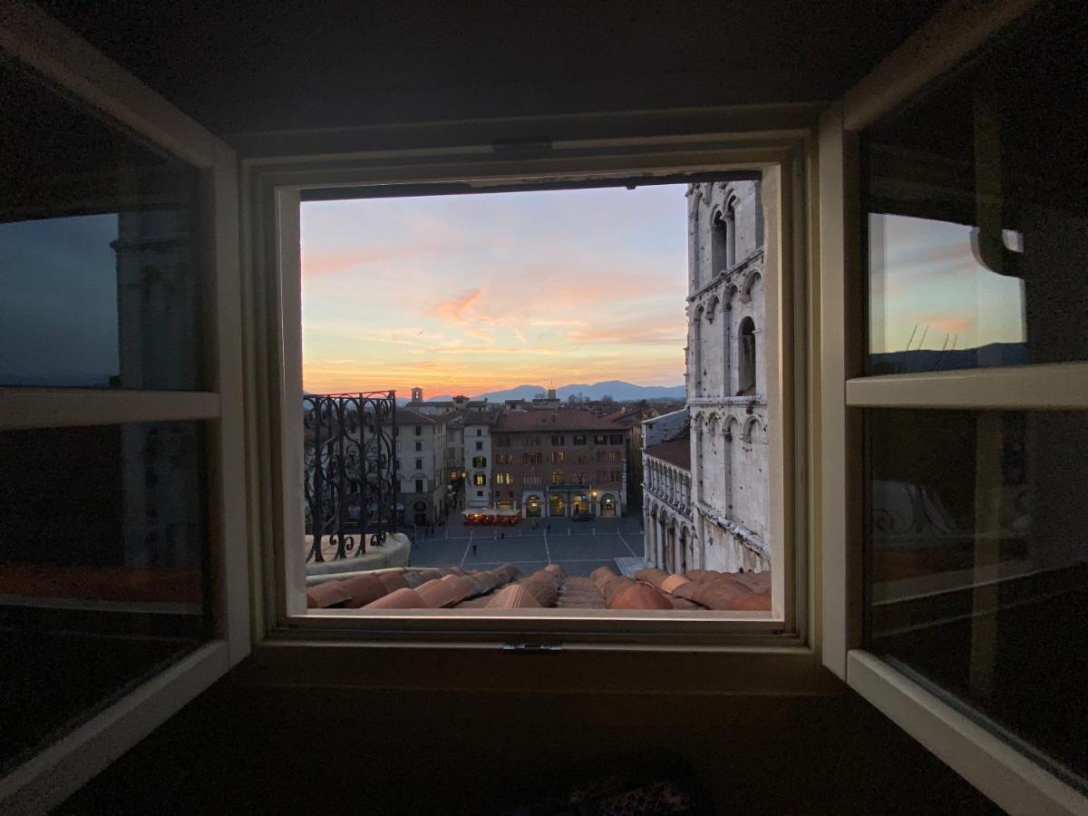 Palazzo Rocchi - Residenza D'Epoca Bed & Breakfast Лука Екстериор снимка
