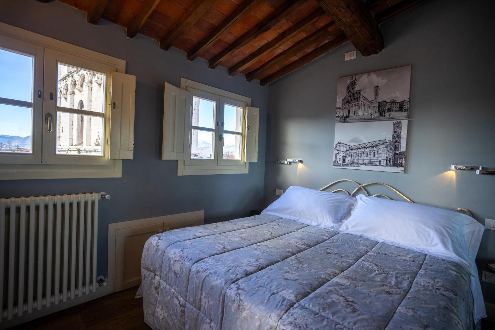 Palazzo Rocchi - Residenza D'Epoca Bed & Breakfast Лука Екстериор снимка