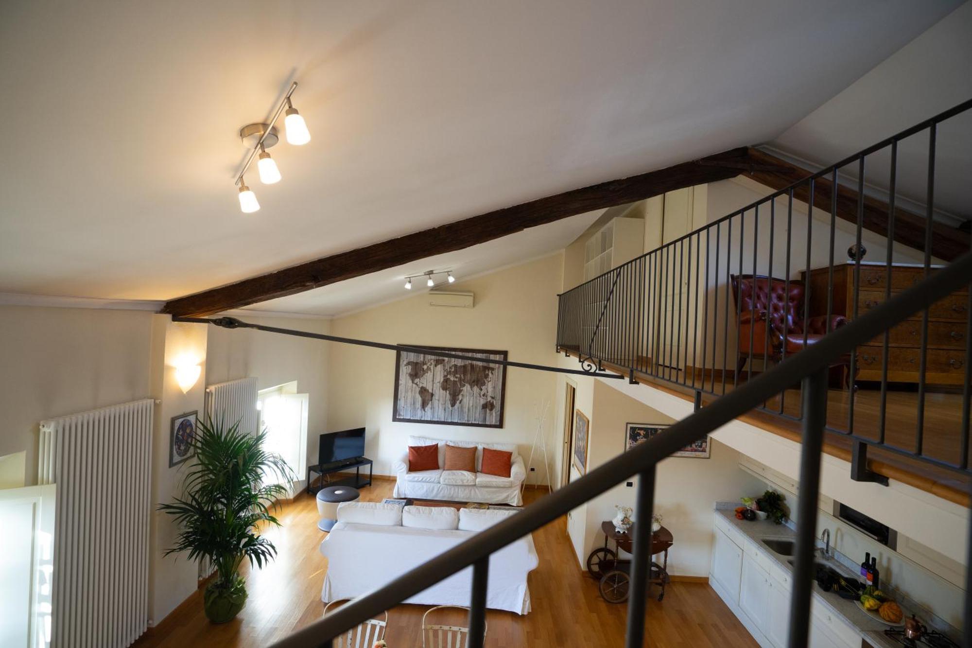 Palazzo Rocchi - Residenza D'Epoca Bed & Breakfast Лука Екстериор снимка