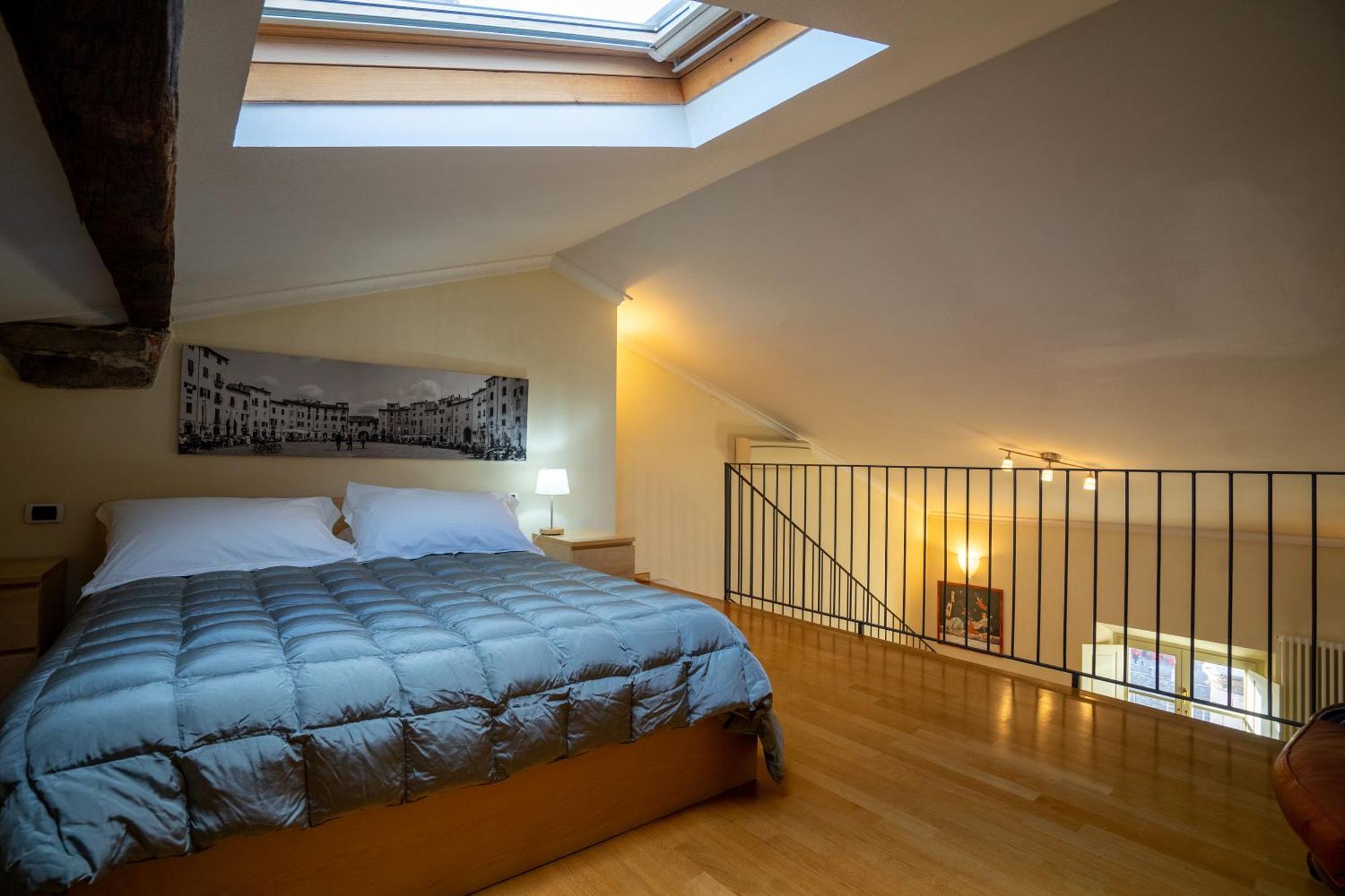 Palazzo Rocchi - Residenza D'Epoca Bed & Breakfast Лука Екстериор снимка