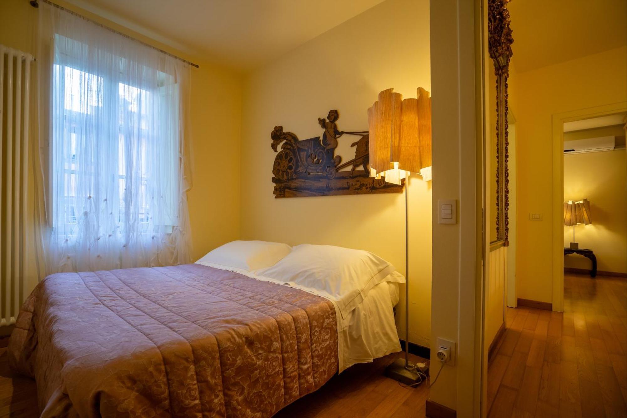 Palazzo Rocchi - Residenza D'Epoca Bed & Breakfast Лука Екстериор снимка