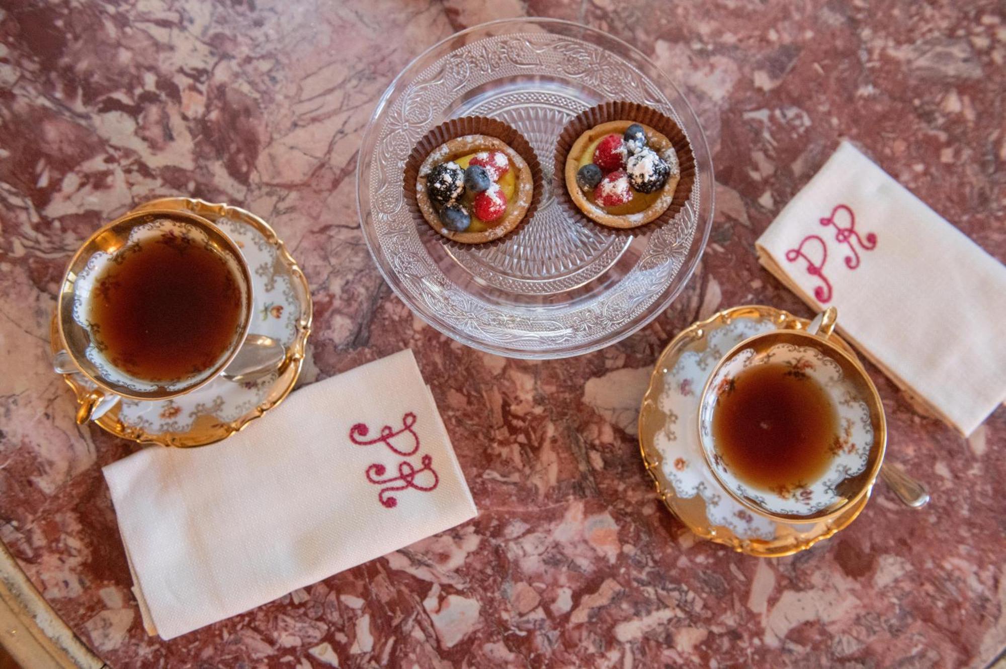 Palazzo Rocchi - Residenza D'Epoca Bed & Breakfast Лука Екстериор снимка