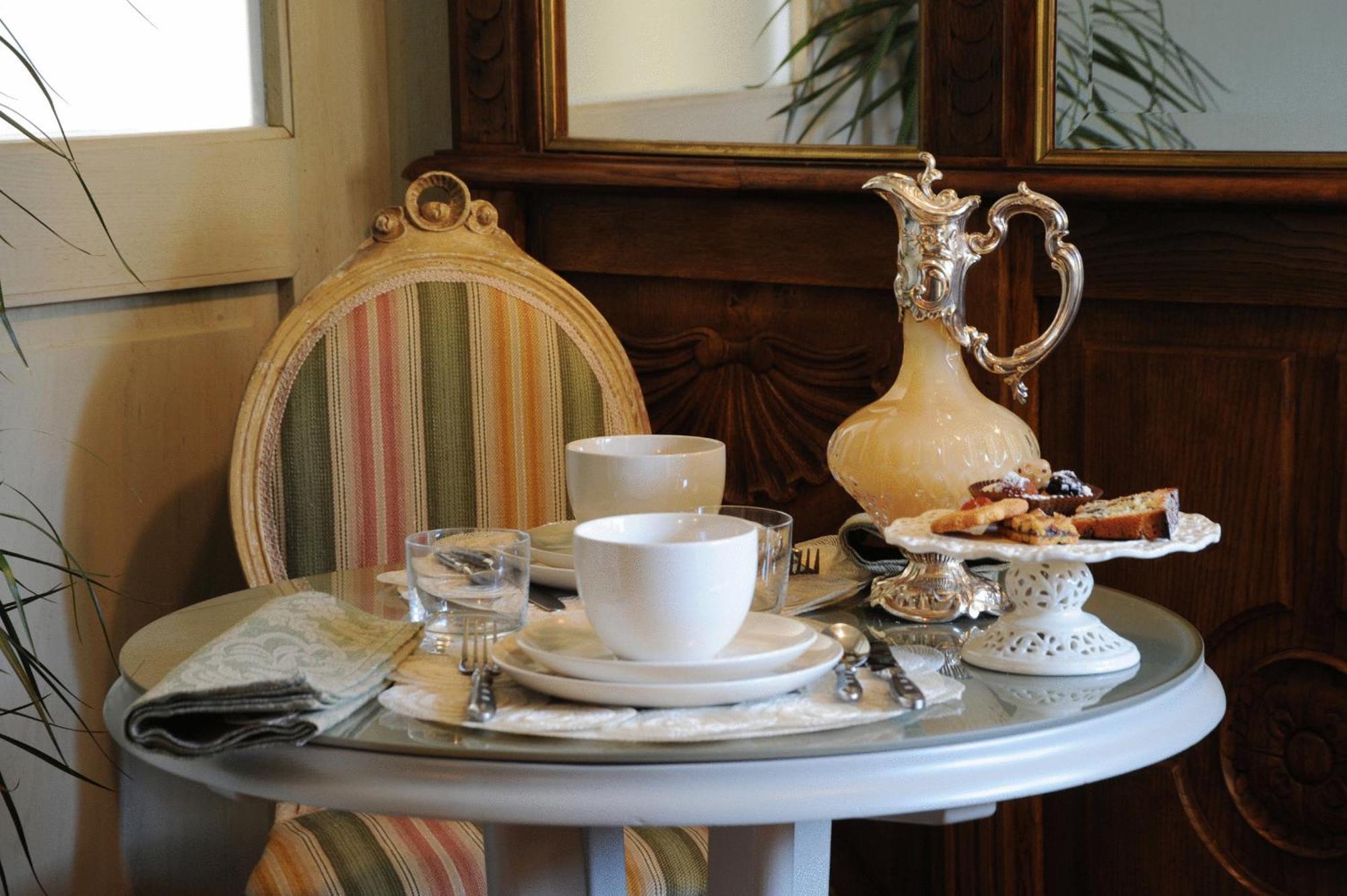 Palazzo Rocchi - Residenza D'Epoca Bed & Breakfast Лука Екстериор снимка