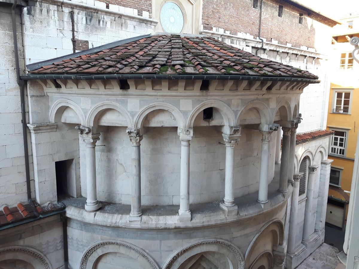 Palazzo Rocchi - Residenza D'Epoca Bed & Breakfast Лука Екстериор снимка